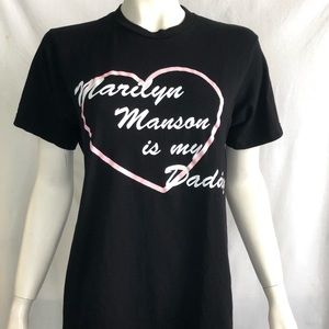 Nikki Lipstick woman’s black t shirt Marilyn Manson is my daddy size medium